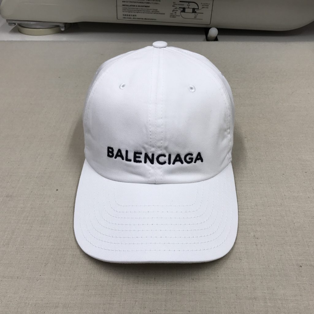 BALECIAGAキャップのクリーニング