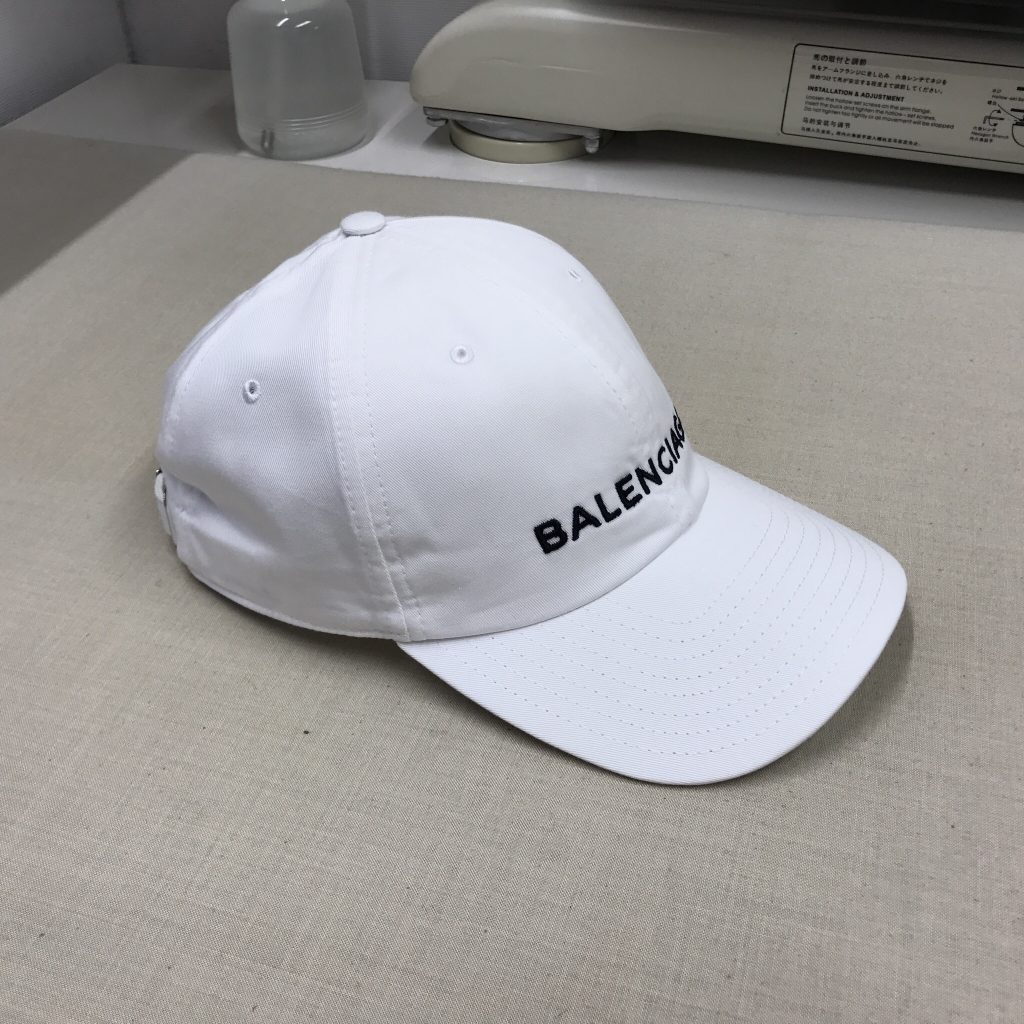 BALECIAGAキャップのクリーニング