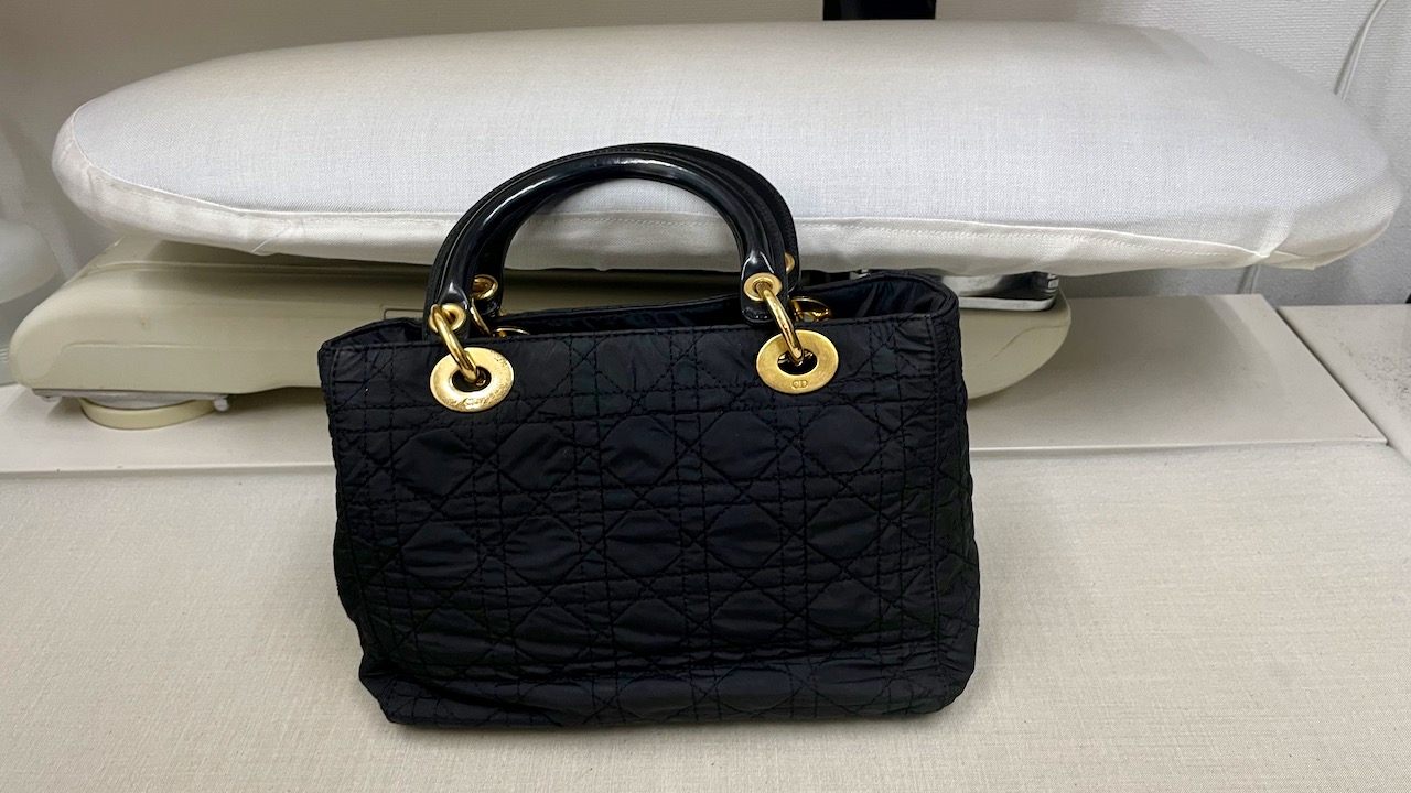 バッグ・鞄] GUCCI ショルダーバッグ 汚れ - 皮革Q&Aサイト ひか